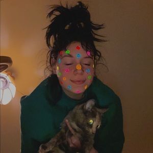 Meet your Posher, Holly